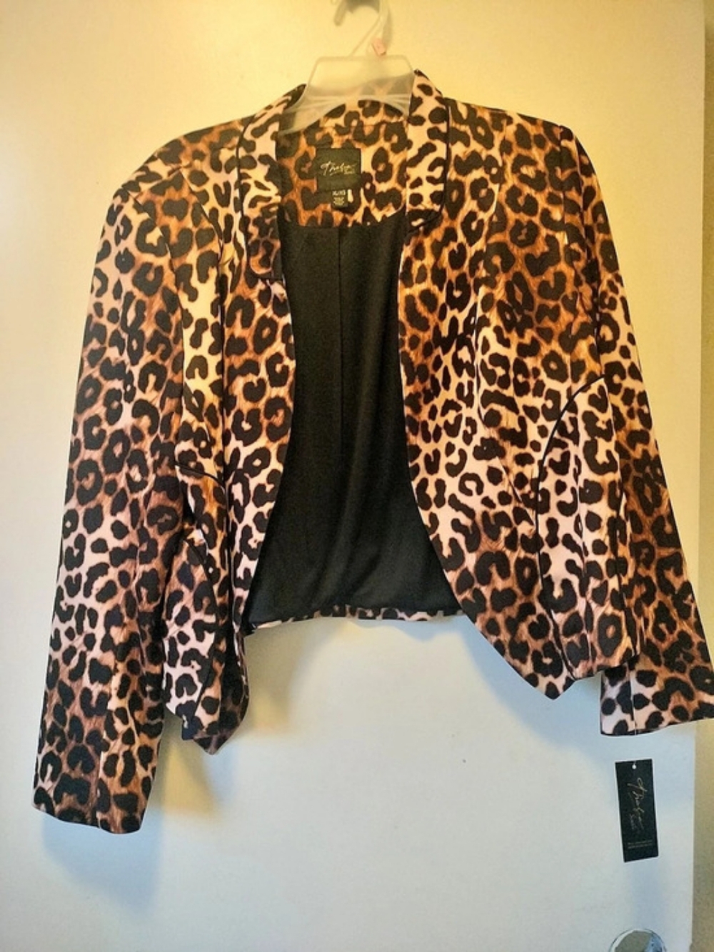 Thalia Sodi Leopard Print Cropped Blazer